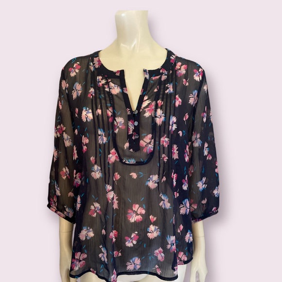 St. John’s bay sheer floral top size PXL - Picture 1 of 4